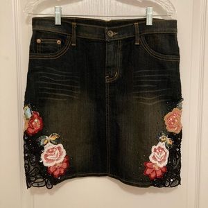 Denim Skirt SZ L New Hand Beaded Appliqué’s Trim. 6 in long trim on bottom sides